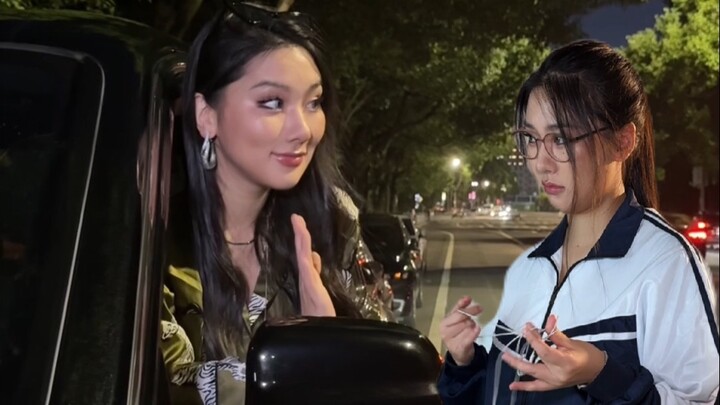 عندما يقود صديقك المستقبلي سيارة لويدز ليقلك من المدرسة