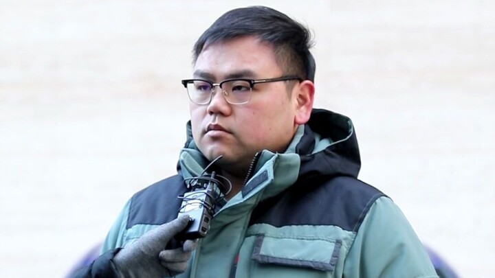 Please treat car reviewers kindly, Mercedes-Benz.