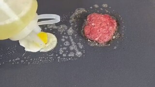 迷你版汉堡披萨，不管好不好吃，制作美食的仪式感必须拉满~