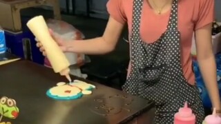 Stall owner, please accept my knees, this pancake stall is amazing!!