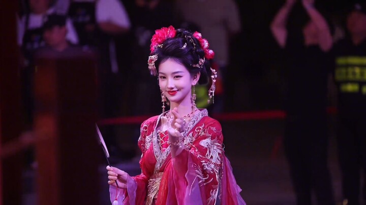 Hoàng Ngọc Dao trực tiếp