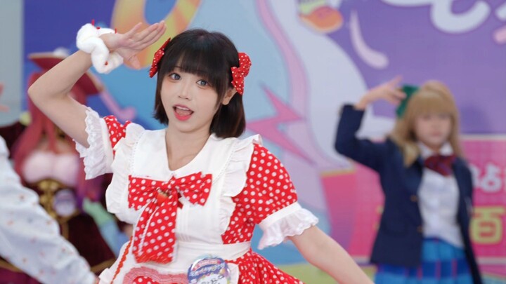 อรุณสวัสดิ์ ชีชี "Kawaii Kaiwai" ถ่ายสด·เต้นที่บ้านแฟลชม็อบ สถานีฉางซา 20251108