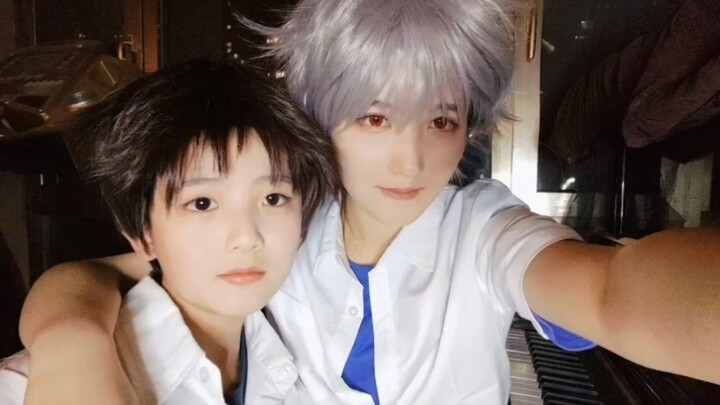 Chu Xunsi goes out with his 9-year-old younger brother (happy)
