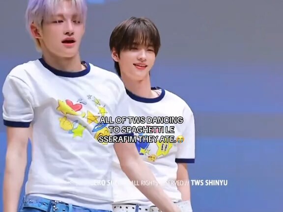 ويأخذ أيضًا تشكيلات التحرك معه