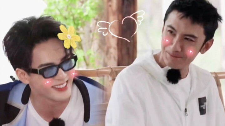 Another day of Xiao Xi’s rambling and Yao Yao’s goofy grin—Zeng Shunxi & Xiao Shunyao. Kids are so s