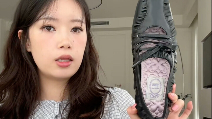 9 คู่รองเท้าใส่เองง่ายแมตช์ได้ทุกลุค ดูจบแล้วโดนใจจนอยากซื้อตามเลย!