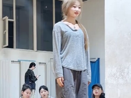 เที่ยวบินนอนไม่หลับ พราวเสน่ห์และเยียวยา น้องใหม่