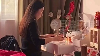 رجل يلتقط لقطة من الصباح الباكر، قائلاً: "صباح كهذا، لا أعرف كم من الوقت انتظرته بفارغ الصبر!" "حتى 