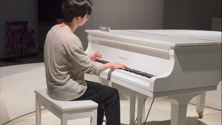 Fantasi Tengah Malam