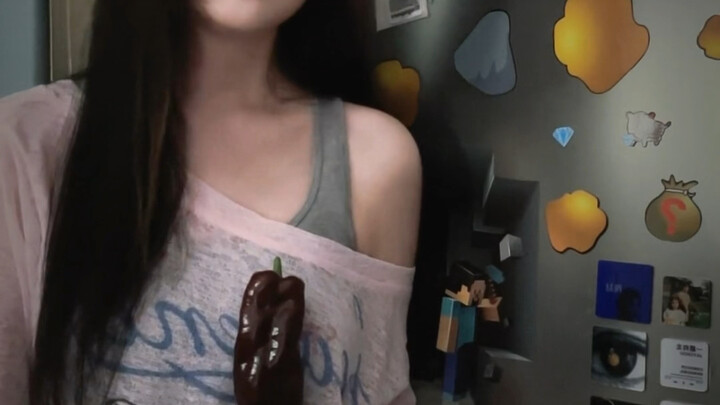 เขาไม่เข้าใจว่าเงินเดือนของเธอน้อยแค่ไหน