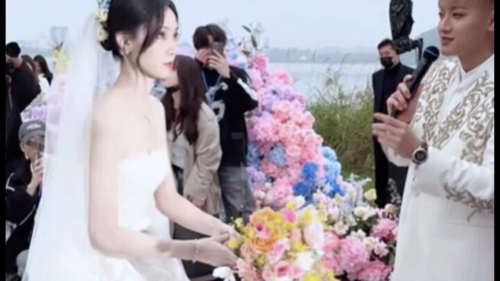Đám cưới của Hoàng Tử Thao và Từ Nghệ Dương sao lại mang đến cảm giác sang chảnh quê mùa thế này nhỉ