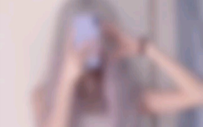 ผู้ชายที่รู้จักเคาะประตูแล้วยังกดกริ่งพร้อมกันด้วยนี่ถือว่าเพิ่มคะแนนไปเยอะเลย