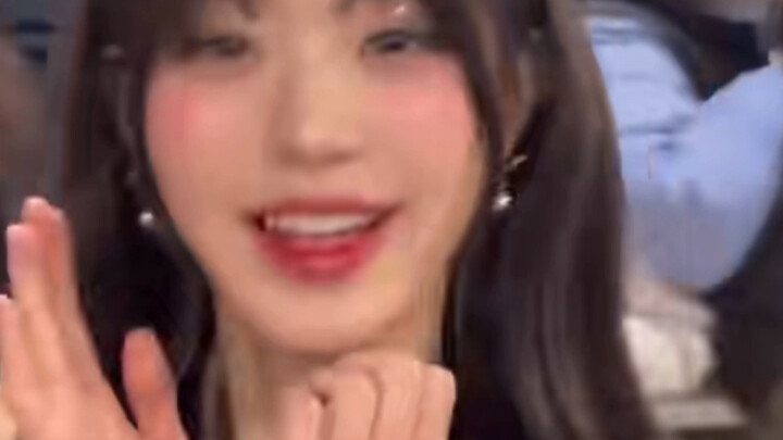 Chỉ cần được khen xinh đẹp là lập tức nhận ra ngay đó là fan Trung Quốc – Jang Won-young