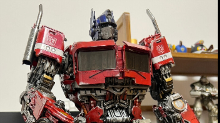 30 large-scale side story Optimus Prime unboxing and shortcomings introduction