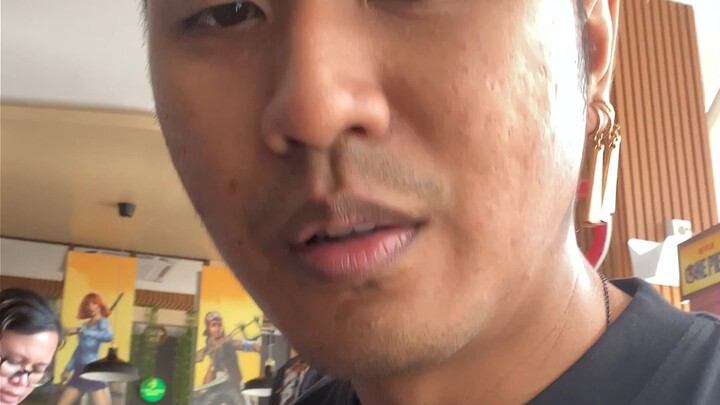 Waifu para Nakama, tapi kok ada yang aneh ya??
