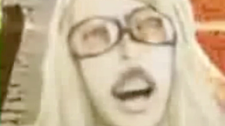 Semakin lucu saat bergerak, dan makin seru juga saat menangkap mamah!