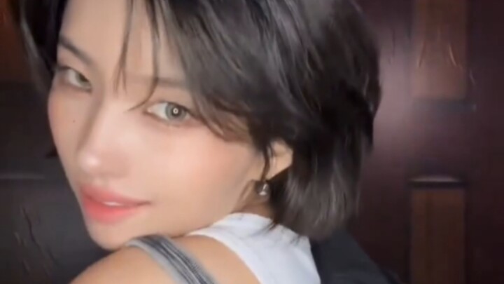 Ahhhh Xiao Juan Just Danced to “Chanel”!