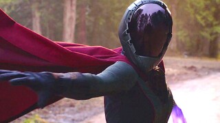 Nano Supergirl beats Black Silk Supergirl