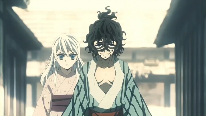 ربما يكون لكل شخص تحول إلى شبح قصة مؤلمة إلى حد ما