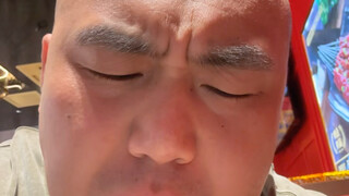 The blogger proved that left rotation is useless... This face can't fit on the screen.