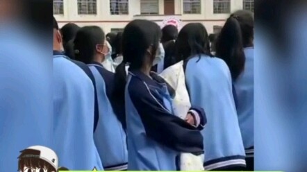 Gue ngakak banget, ternyata ada orang yang benar-benar “ngebikin bapaknya kesel”!