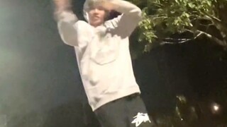 Speed ​flip selama pelatihan militer ~ Cover dance "Veil" milik Zhang Yixing