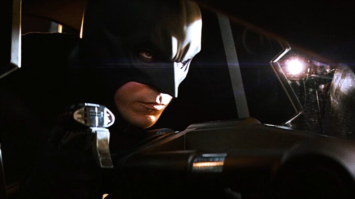 Saya telah melihat mobil Batman ini miliaran kali, ini adalah Batmobile yang paling keren!