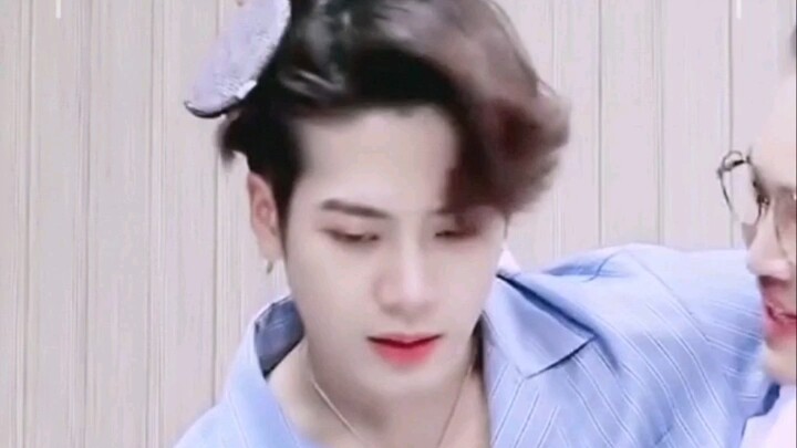 [Jackson Wang] Jackson Wang’s 30-Second Heart-Throbbing Challenge: Why Are You So Handsome?