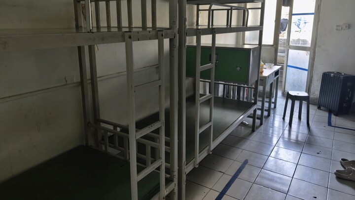 One of those who entered the factory woke up to find everyone had fled.