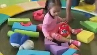 mag laro muna daw si thea,Wala munang kanta 🥰🥰🥰