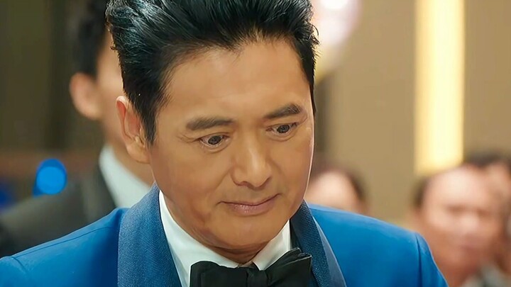 ไม่ผิดหวังจริงๆ ทักษะมายากลของพี่ฟาวยังคงเจ๋งเช่นเคย "มาเก๊าฟงหยุน" โจวเหวินฟะ