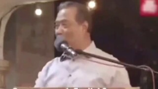 Bạn học, bạn là người được chính quyền nhà Thanh cử đến phải không? (Tôi tức giận đến mức gọi cảnh s