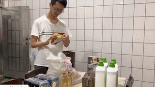 Mua đồ ăn và đồ dùng trong gia đình _ 9
