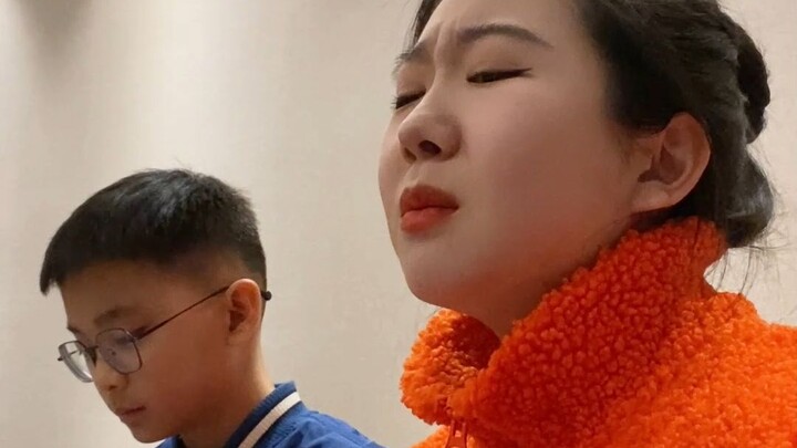 Hãy cho tôi một người họ hàng khác, tôi bây giờ rất mạnh mẽ