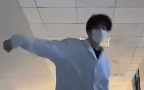 [tiktok]国外网友看抖音帅哥跳舞，直呼老公