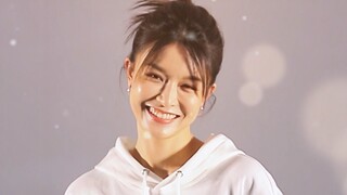 في حفل العرض الأول، ناداها معجبو ون يونغ شان بـ"زوجتي"، فردّت عليهم بردّ غاية في الدلال والحنان! كان