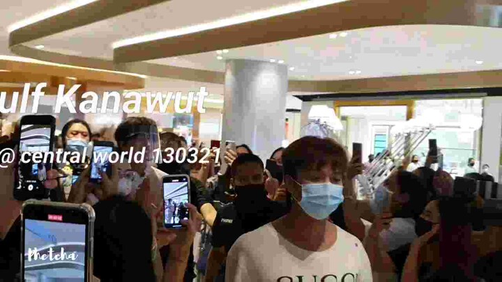 Gulf Kanawut  @ central world