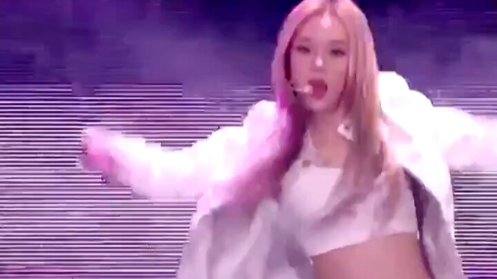 أحب دائمًا هذا السولو لجين مين تينغ، ركلة واحدة دفعتني إلى الحفرة.