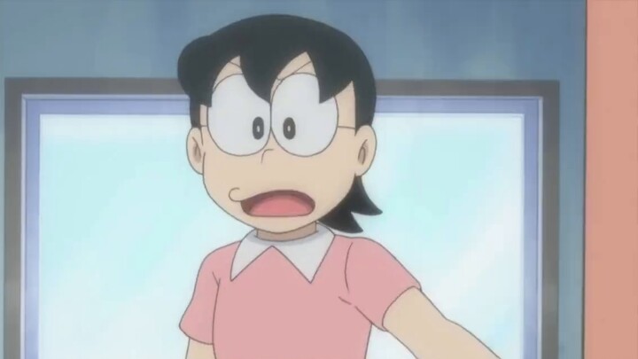 Nobita puts on the wooden man hat and becomes invisible as long as he doesn't move #Doraemon