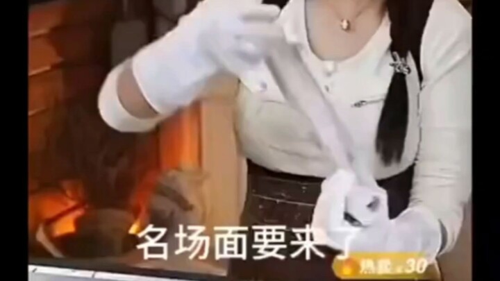 Chính mình còn nhịn không nổi nữa là, nhìn đoạn tắt tiếng lúc nào mà chẳng buồn cười chứ? Bánh xe đa