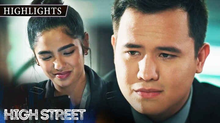 Gino feels glad to see Sky smiling again | High Street (w/ English Subs)