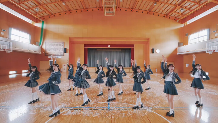 Just by the sound of footsteps, you’d think it’s one person dancing! Wanyan Qi Dance Troupe [Namidar