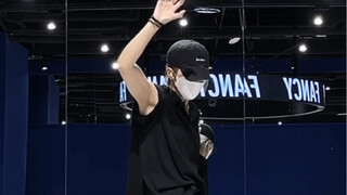 伤的越重 我越感到幸福【尹净汉&全圆佑小分队-Last night翻跳】