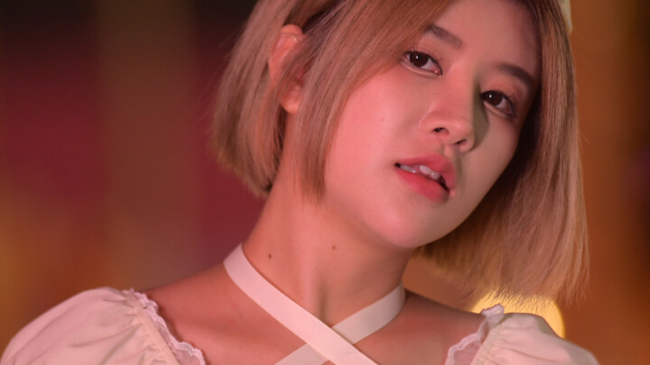 ว้าว ตัวอ้วนฉ่ำนี่ช่างน่าเหลือเชื่อ—ผู้ชายคนนั้นยังทนไหวอยู่นะ