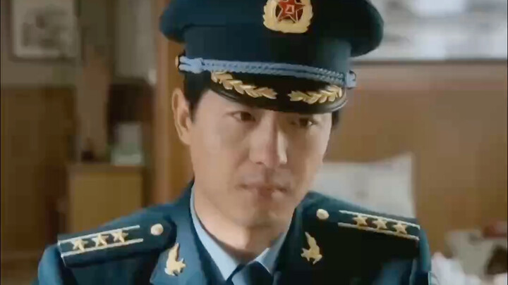 Military husband warns her not to touch the red phone, but wife ignores him—and he snaps in an insta