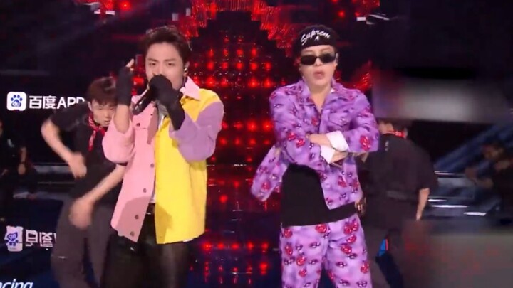 สัตว์ร้ายและเหยื่อ! Jackson Wang และ ICE Records ขึ้นแสดงเพลงใหม่ "Transmit" บนเวทีเป็นครั้งแรก!