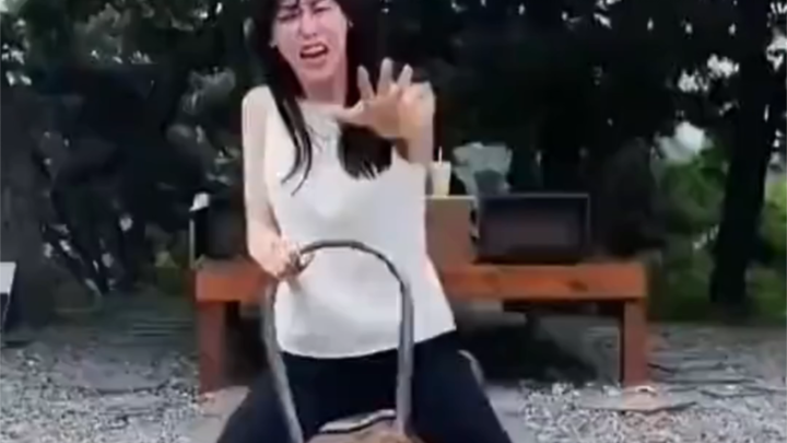 Apakah Anda masih tahu cara duduk di jungkat-jungkit?