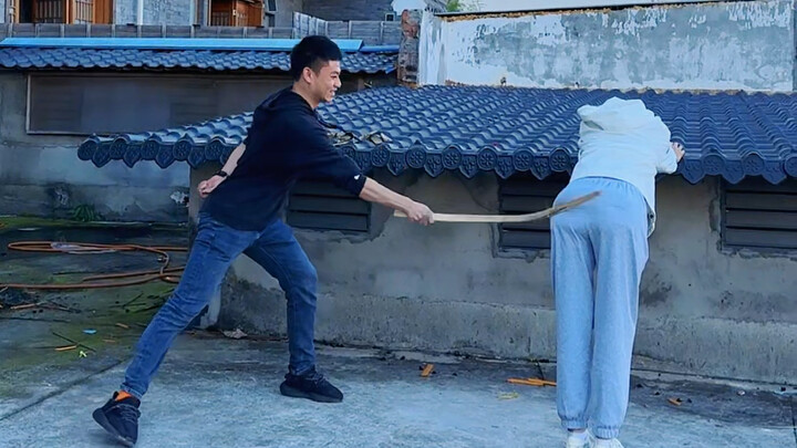 สาวน้อยรุ่นหลังปี 2000 ยังเด็กจริงๆ!