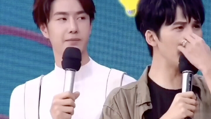 حبي الرائع بين لو هان وغوان شياو تونغ، أحسدهما!