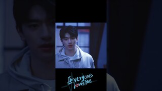 Tips to catch the stalker! | Everyone Loves Me | YOUKU Shorts